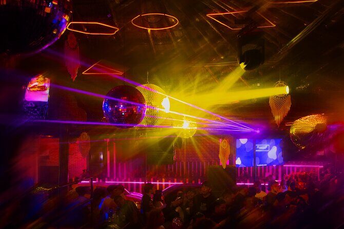 Madness tour bar crawl Playa del carmen open bar - Practical Tips for Participants