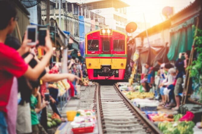 Maeklong Railway and Damnoen Saduak Floating Market Tour - A Closer Look at the Tour Experience