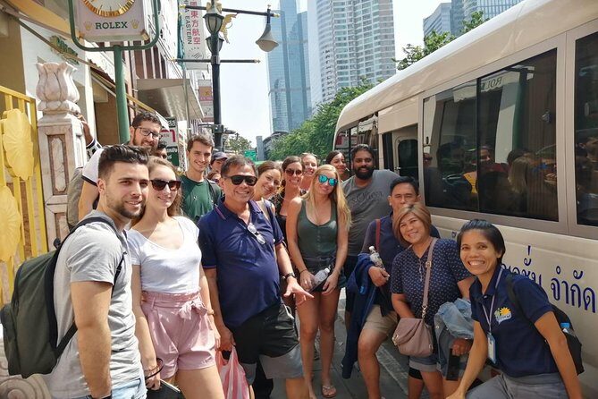 Maeklong Railway Market and Floating Market - Key Points