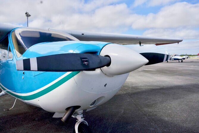 Magic Air Tours: Private Luxury Flight over Miami Beach - An In-Depth Look at the Miami Skyline from Above