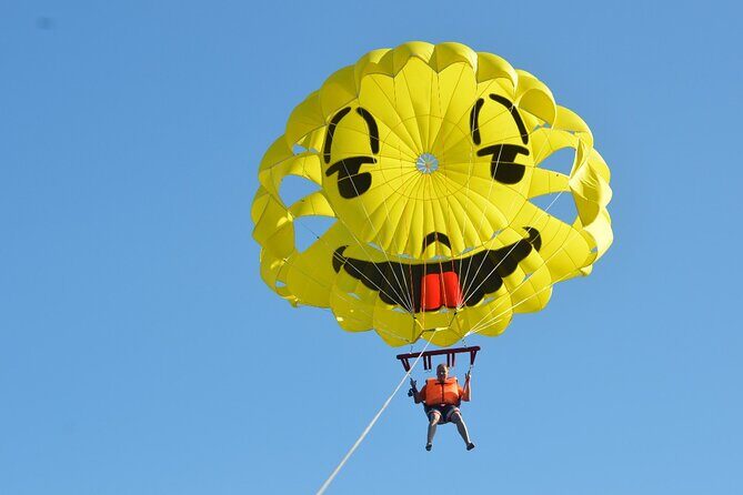 Magic Semi-Submarine 2 Hours Snorkeling & Parasailing - Mega Adrenaline-Hurghada - Who Should Consider This Tour?