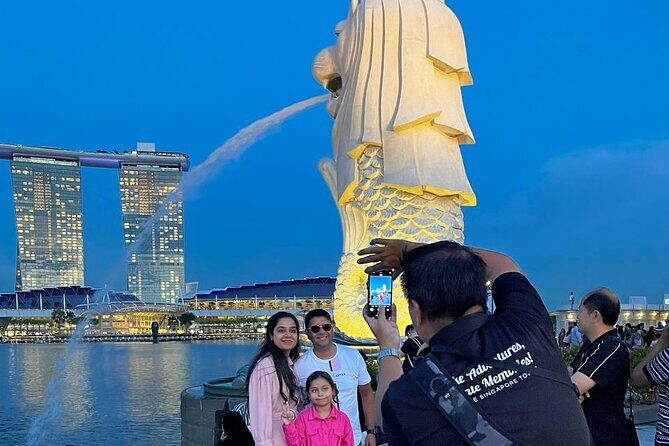 Magical Marina Bay Night Walking Tour - Exploring the Itinerary: What Youll See and Experience