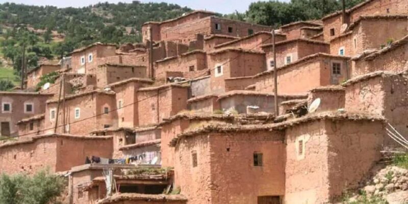 Magical Morocco Tour in 9 Days from Casablanca to Marrakech - Transportation & Group Dynamics