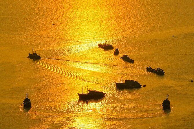 Magical Sunset and Evening with glowing plankton by Cat Ba Local - Possible Drawbacks