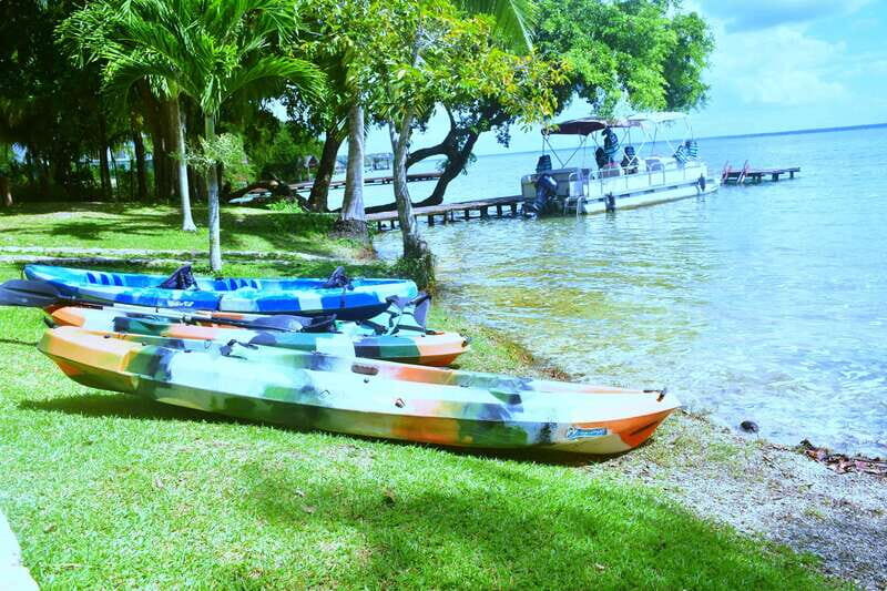 Mahahual: Chacchoben Mayan Ruins and Seven Color Lagoon Trip - Key Points