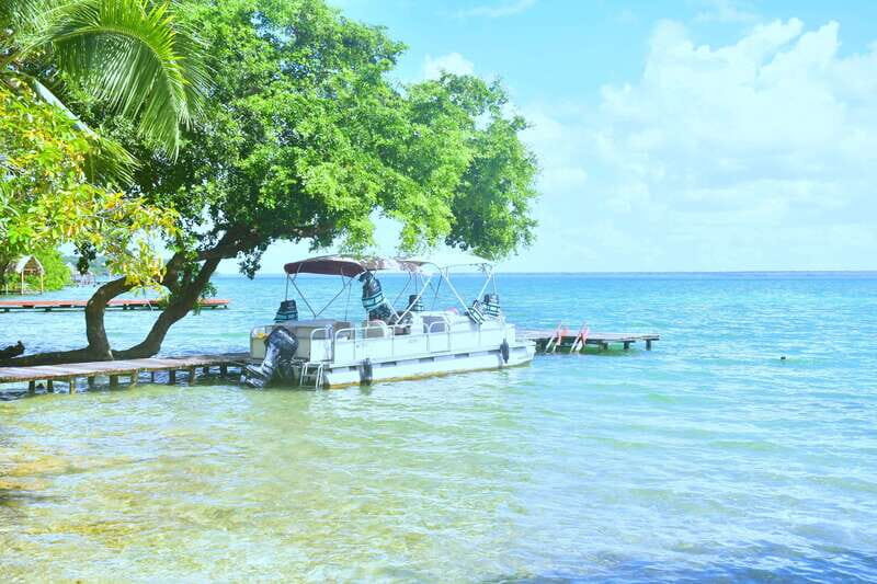 Mahahual: Chacchoben Mayan Ruins and Seven Color Lagoon Trip - Authentic Experiences and Real Perspectives