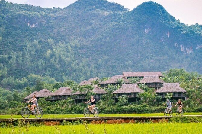 Mai Chau 1 Day: Cycle Through Peaceful Villages, Scenic Valleys - The Early Morning Pickup and Scenic Drive