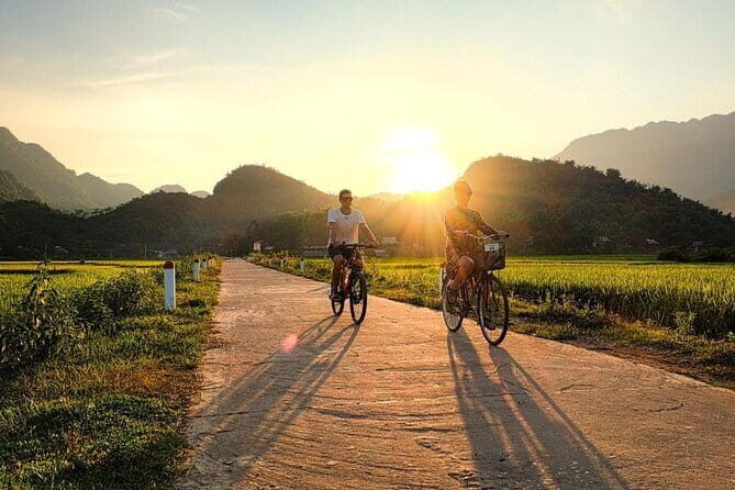Mai Chau Full Day Group Tour in Hoa Binh Vietnam from Hoa Binh - Introduction