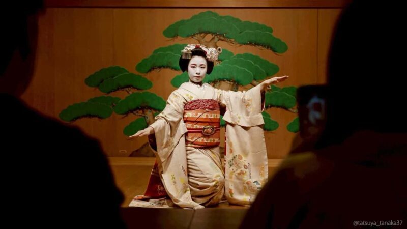 Maiko Dance and Tea Ceremony on a Noh Stage in Kyoto - An Up-Close Look at the Experience