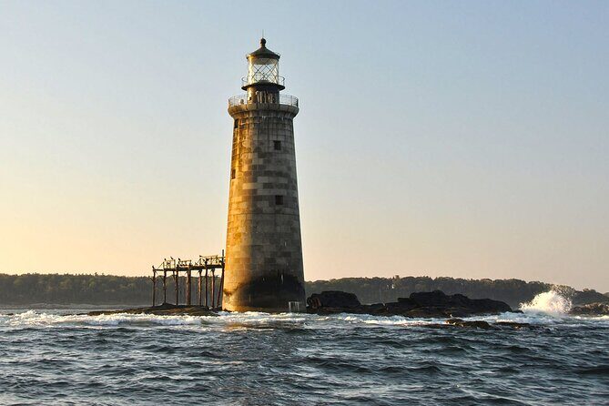 Maine Fall Foliage Private Lobster Boat Cruise with Local Drinks - An Authentic Maine Experience: Private Lobster Boat Cruise with Fall Foliage