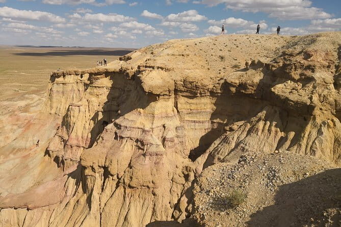 Majestic Gobi Desert with overnight in Terelj NP (incl. Chinggis Khan Statue) - Exploring the Gobi: What Makes This Tour Special?