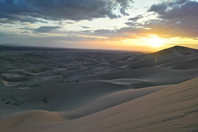 Majestic Gobi Desert with overnight in Terelj NP (incl. Chinggis Khan Statue) - Who is This Tour Best For?