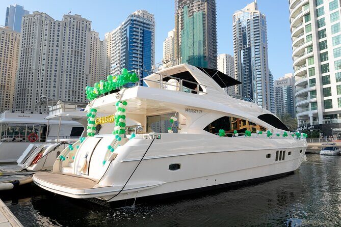 Majesty 77ft Diamond Dust Dubai's best yacht rental - What Makes the Majesty 77ft Diamond Dust Stand Out?