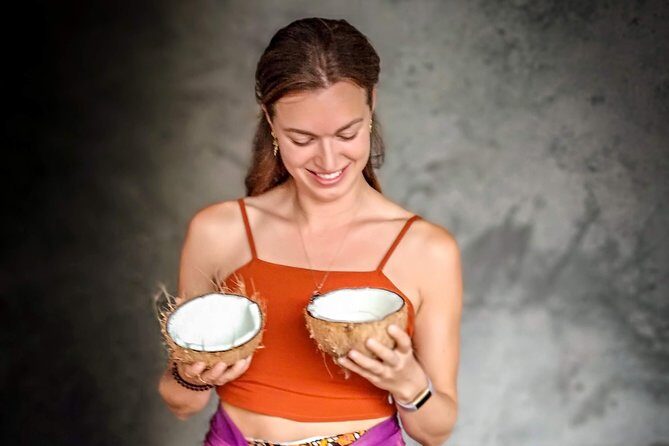 Make Traditional Bali Coconut Oil with a Balinese Family - The Value of This Experience