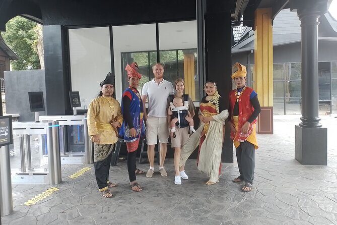 MALACCA DAY TRIP (Price based per Car) - Key Points