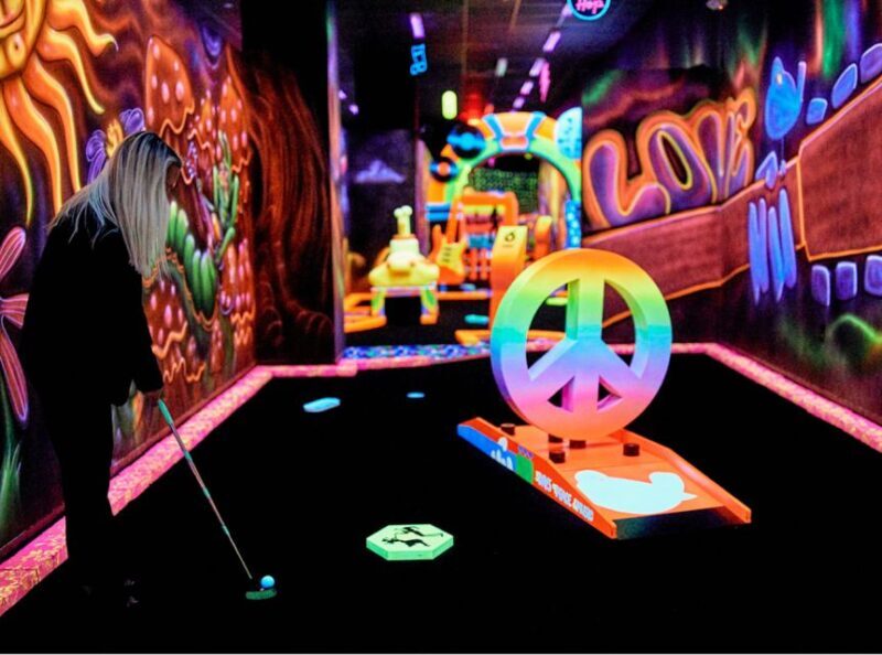 Mall of America: Rock of Ages Blacklight Mini Golf Ticket - Authentic Insights from Reviews