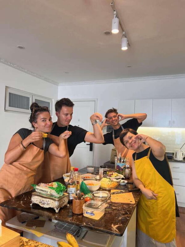 Mama Lan's Home Cooking Class with 30+ Years of Experience - Key Points