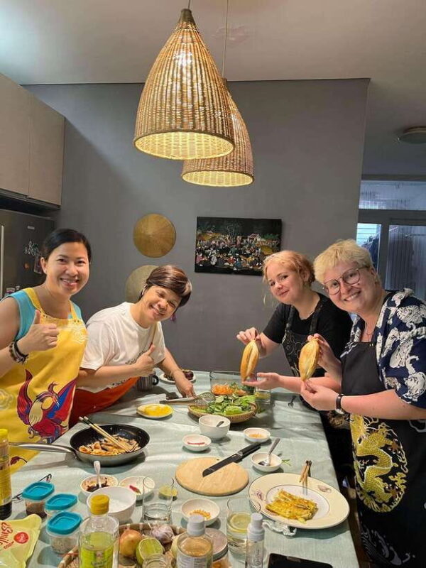 Mama Lan's Home Cooking Class with 30+ Years of Experience - FAQs