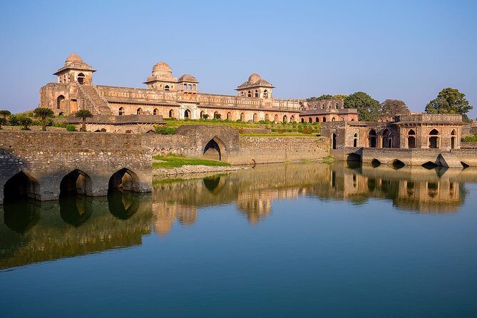 Mandu Full Day Tour From Indore - Starting Point and Transportation