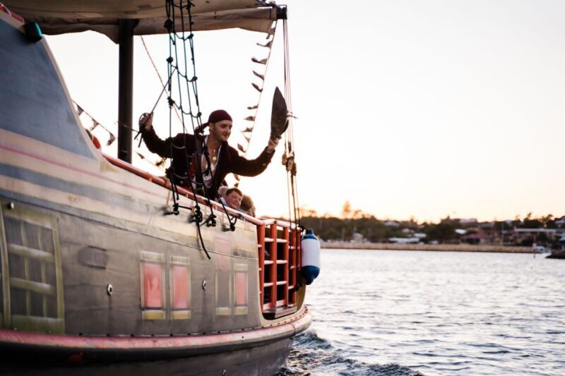 Mandurah: 1.5 Hour Sundowner Cruise - Practical Details