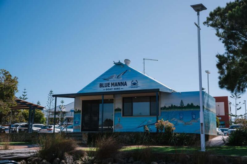 Mandurah: 6-Person Bowrider Boat Rental - Key Points