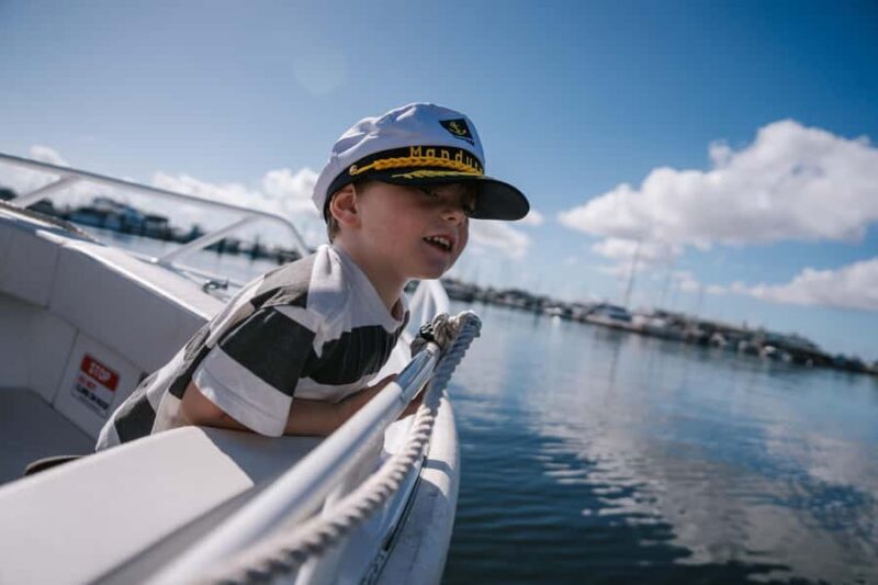 Mandurah: 6-Person Bowrider Boat Rental - A Relaxed Day on the Water