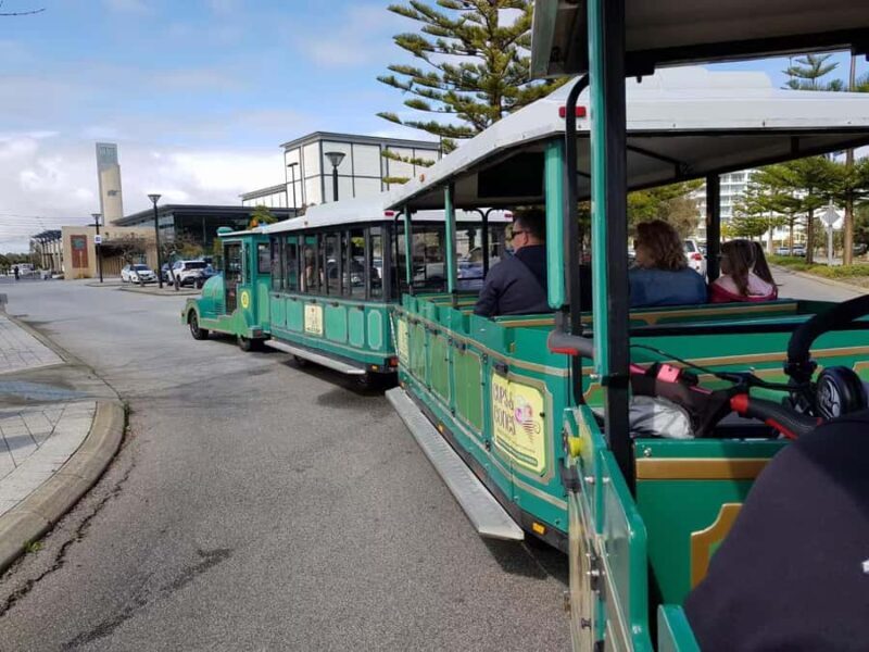 Mandurah: Big Toot 30 mins scenic tour - Key Points