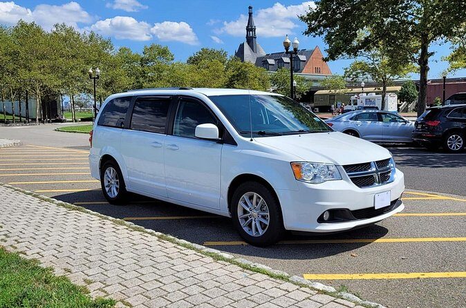 Manhattan Cruise Terminal to LGA Airport XL Mini Van - FAQs