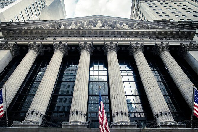 Manhattan Group Tour Including Wall Street and 911 Memorial - Who Should Consider This Tour?