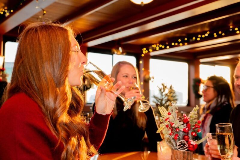 Manhattan: Statue and Skyline Cruise Aboard a Luxury Yacht - The Sum Up