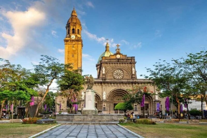 Manila : Best Street Food Tour With A Local Guide - Transportation and Group Size