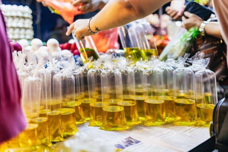Manila: Guided Night Market Experience - Authenticity and Connection: The reviews say it all