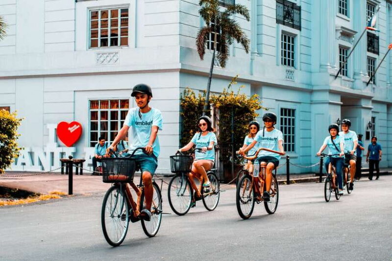 Manila: Historical Bamboo Bike Tour in Intramuros - The Final Touch: Refreshments and Reflection