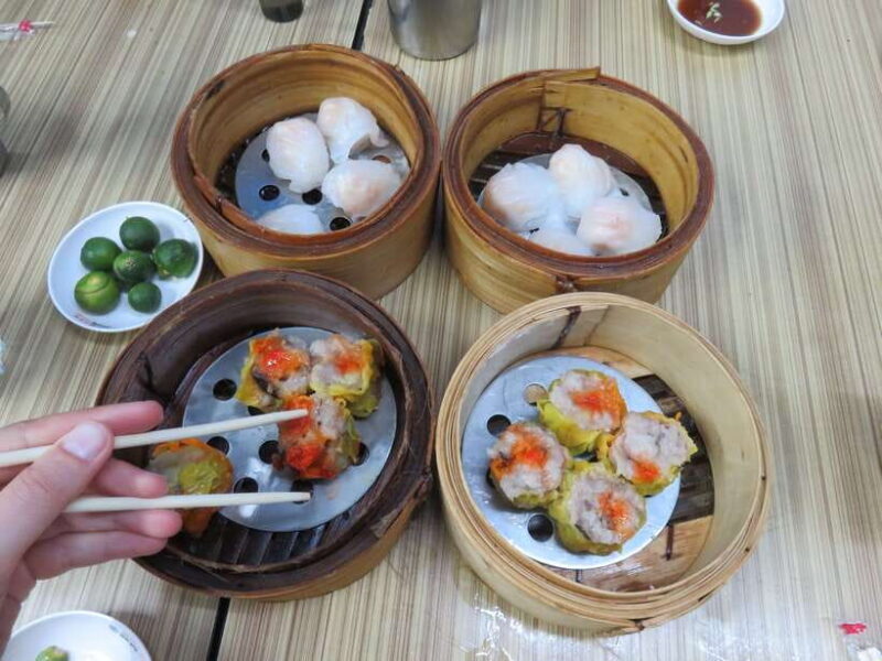 Manila: Sightseeing and Food Walking Tour with Tastings - Key Points