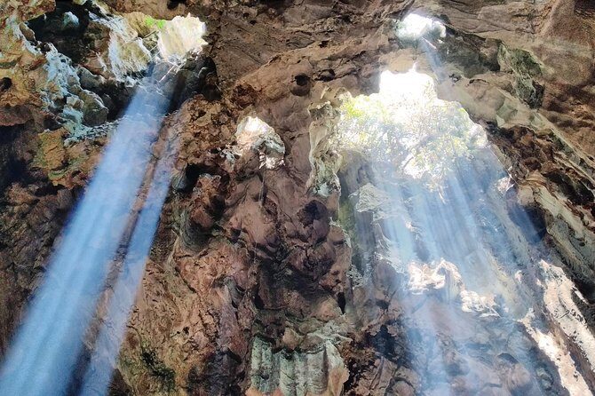 Marble mountain, Am Phu cave and Monkey mountains group tour - The Experience and Value
