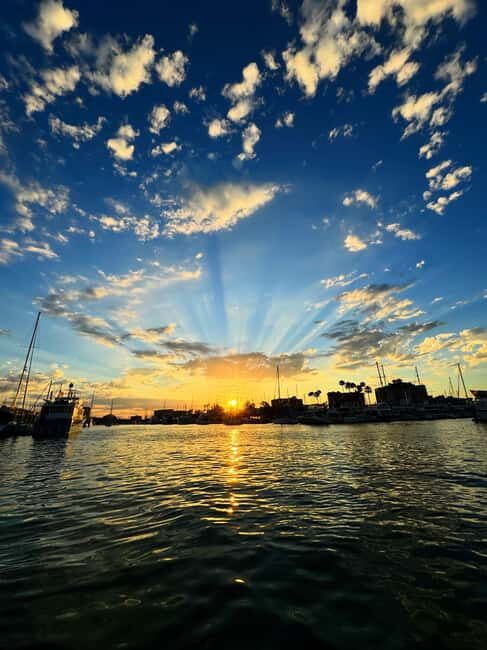 Marina del Rey: Boat Cruise with Wine, Charcuterie and Music - Practical Aspects to Consider