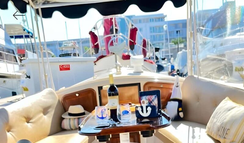 Marina Del Rey Luxury Boat Cruise Wine, Charcuterie Sealions - Key Points