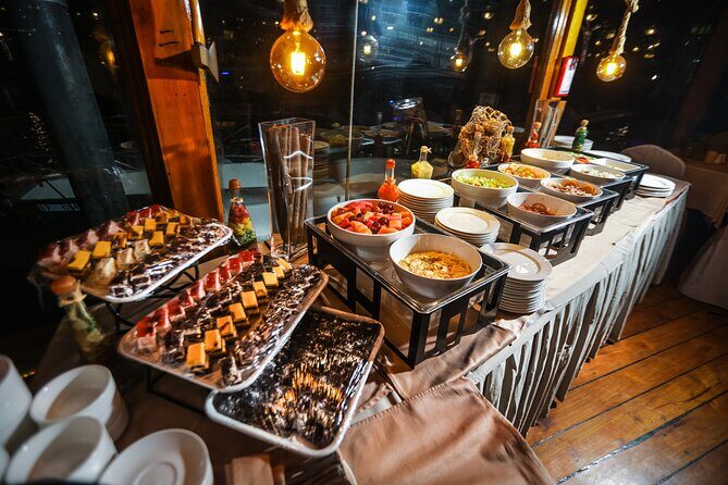 Marina Dhow Cruise Dubai - Key Points