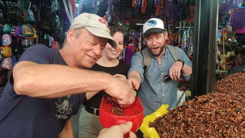 Market tour and all gastronomy included - Key Points
