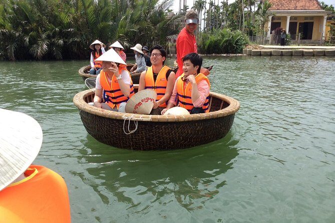 Market Tour , Basket Boat and Cooking Class Hoi An - FAQs