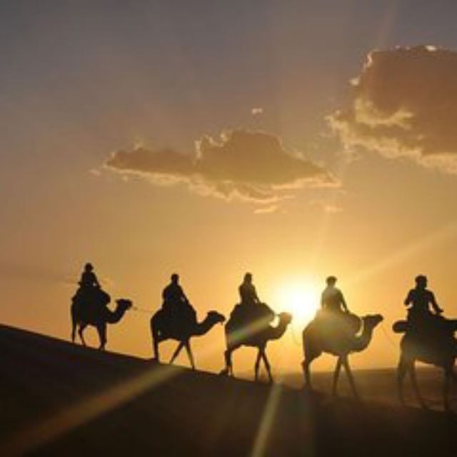 Marrakech: Agafay Desert Dinner with Music and Fire Show - FAQs