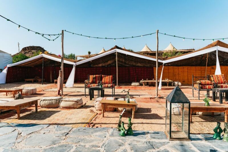 Marrakech: Agafay Desert Pool, Dinner & Live Show Experience - Key Points