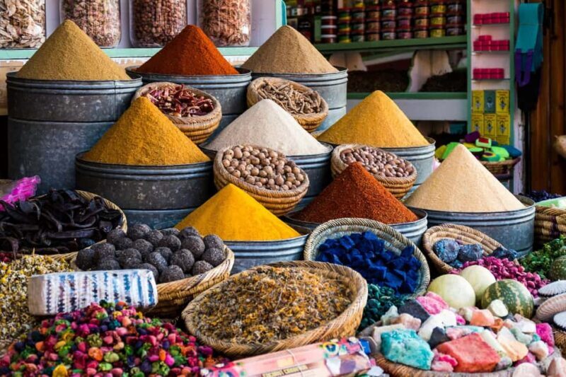 Marrakech: Bahia Palace, Saadian Tombs & Medina Guided Tour - Practical Tips for Travelers