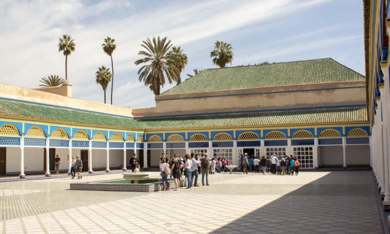 Marrakech: Bahia Palace, Saadian Tombs & Medina Guided Tour - Authentic Experience and Local Flavor
