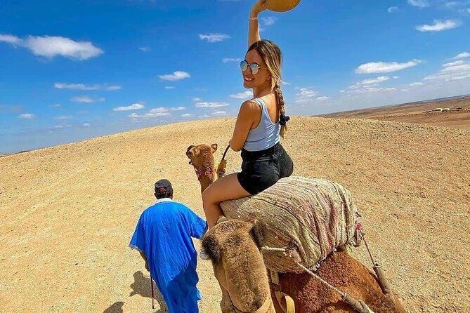 Marrakech: Camels & Quads on Sunset with Luxury Dinner, Fireshow - Entertainment and fiery spectacle: lively desert tradition