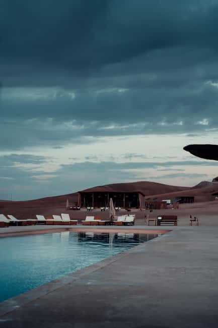 Marrakech Dinner Show Agafay Desert with Camels swiming pool - Key Points