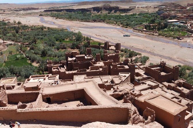 Marrakech - Merzouga desert - Marrakech 4 days tour - Transportation and Group Size