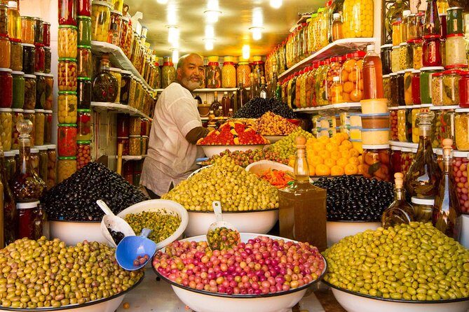 Marrakech Monuments & Souks 3-Hour Tour - Exploring the Bahia Palace