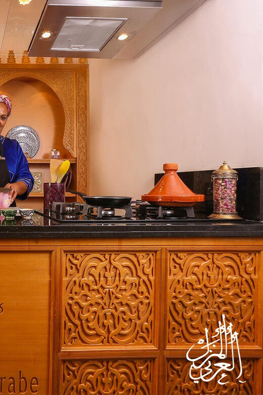 Marrakech: Moroccan Cooking Workshop at La Maison Arabe - The Experience Itself: Logistics and Atmosphere