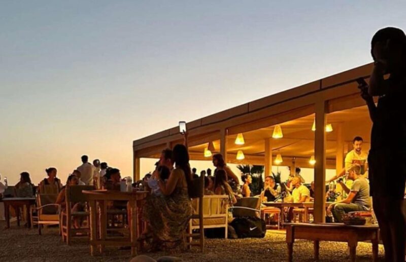 Marrakesh: Agafay Desert 3-Course Dinner Show & Pool Access - An Authentic Moroccan Experience in the Heart of the Desert